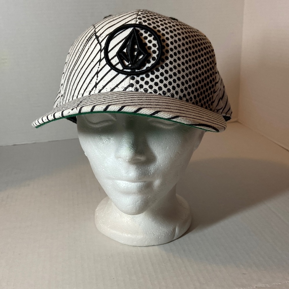 Volcom Fullback Cap NWOT 100% Wool